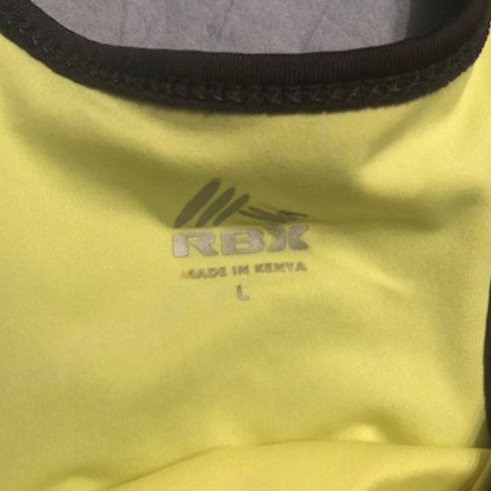 Workout top - Picture 3 of 3